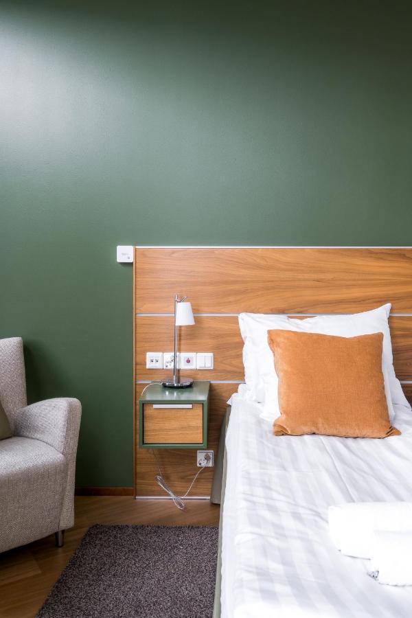 Hiisi Hotel Helsinki Jaetkaesaari Kültér fotó