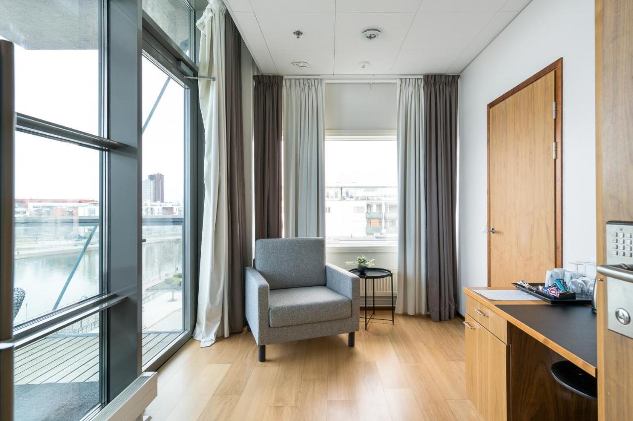 Hiisi Hotel Helsinki Jaetkaesaari Kültér fotó